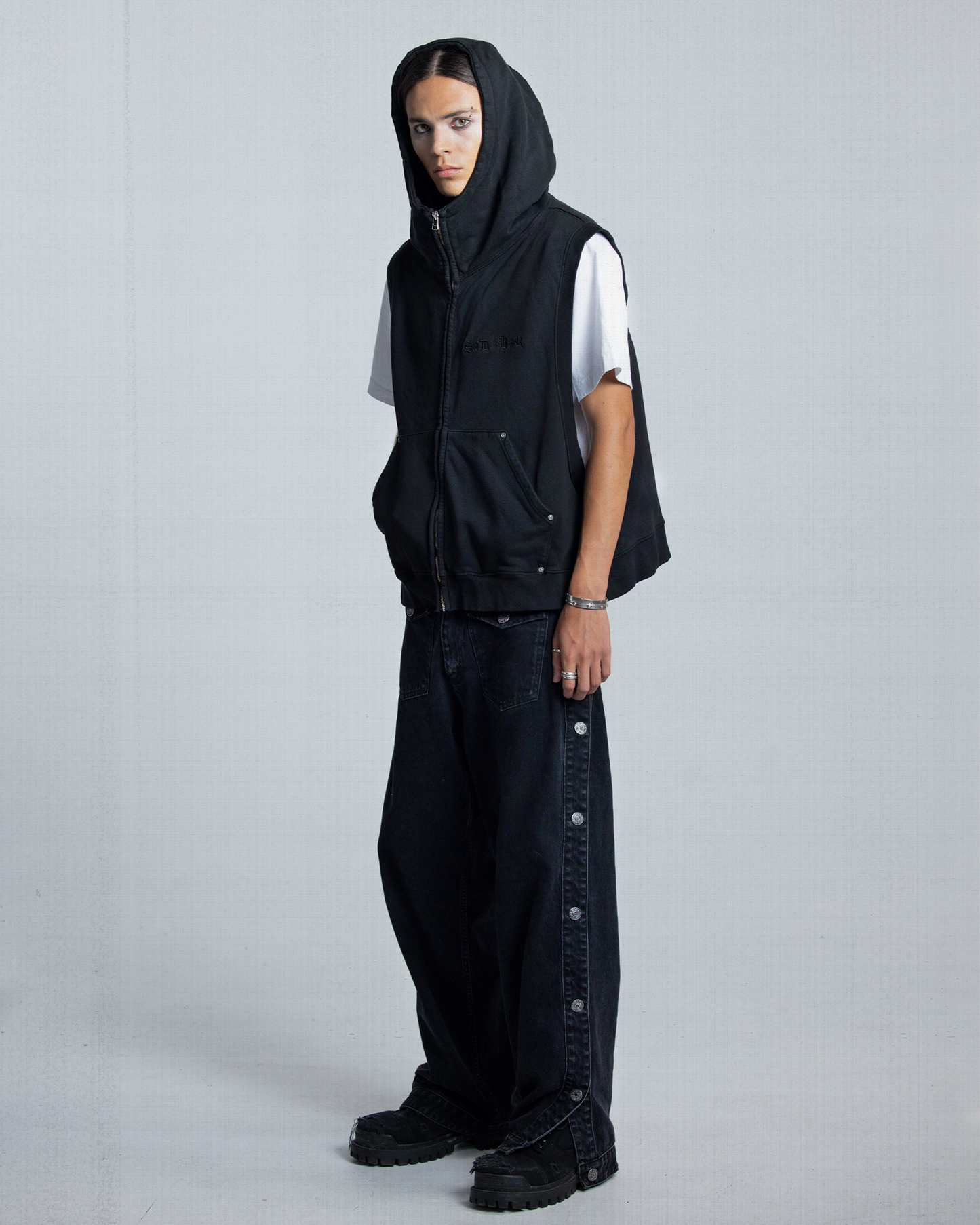 Hooded Vest (Washed Black)